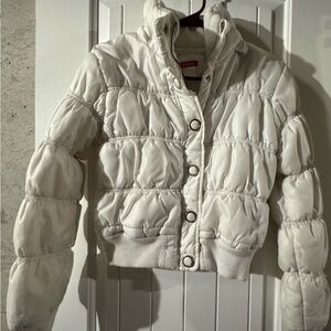 Women’s/Juniors—BONGO White Puffer Jacket/ SIZE M but fits more like a small
